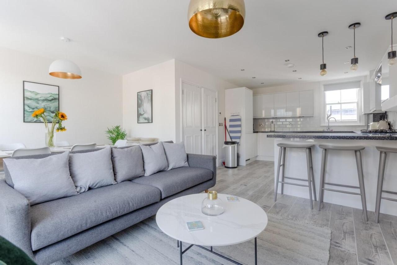 Stunning 3 Bedroom 2 Bath In Fantastic Location Appartamento *