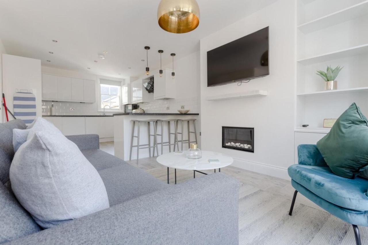 Appartamento Stunning 3 Bedroom 2 Bath In Fantastic Location Londra